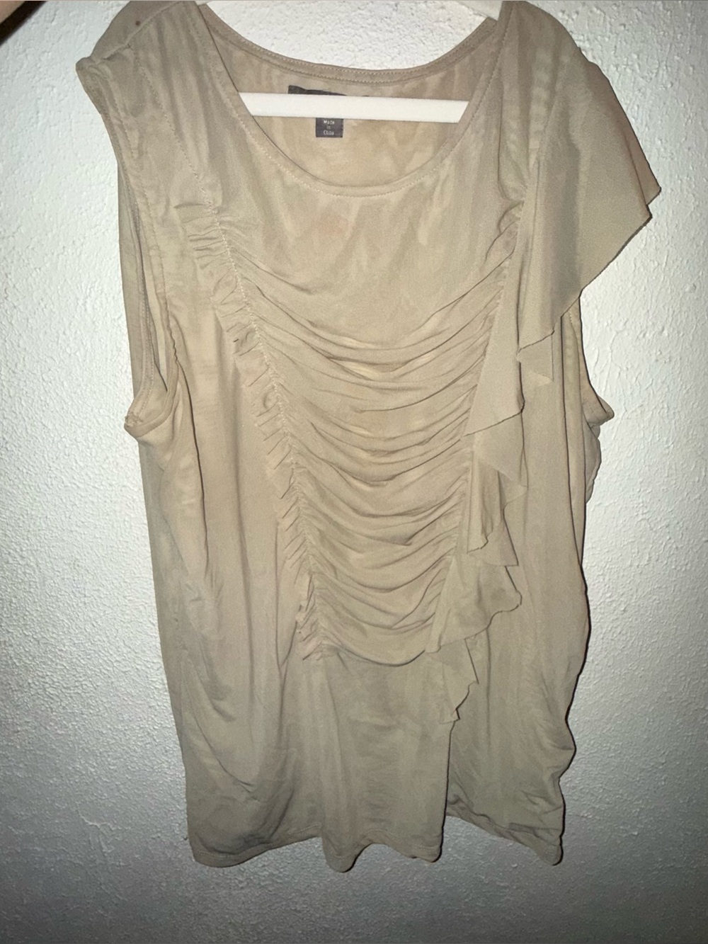 SPANNER Beige Ruffled Sleeveless Blouse